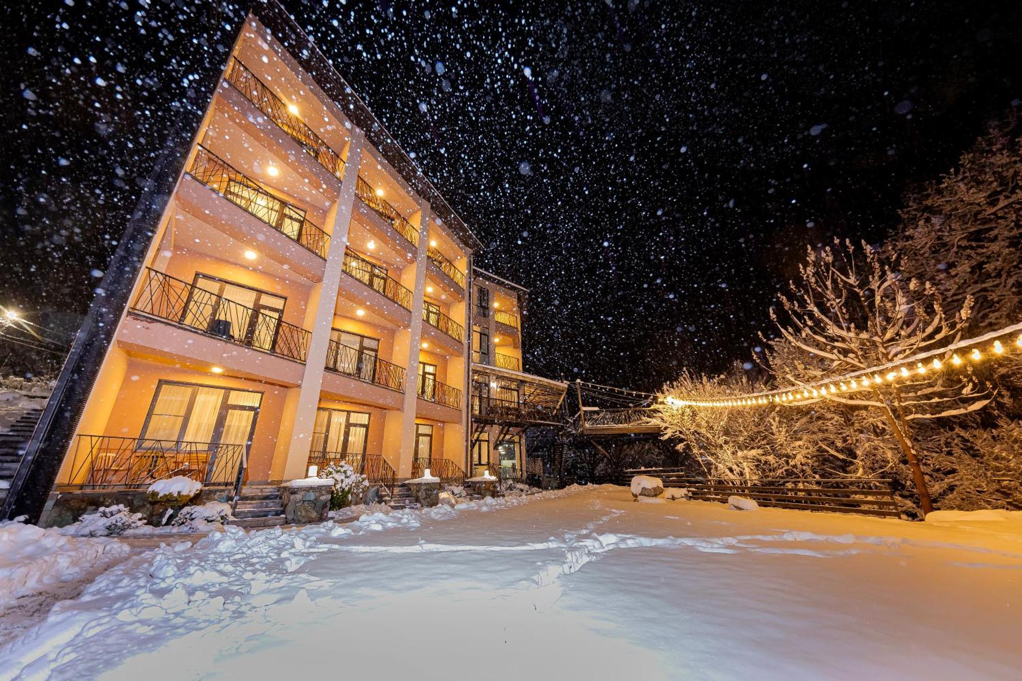Dilijazz Hotel & Restaurant Dilijan Bagian luar foto