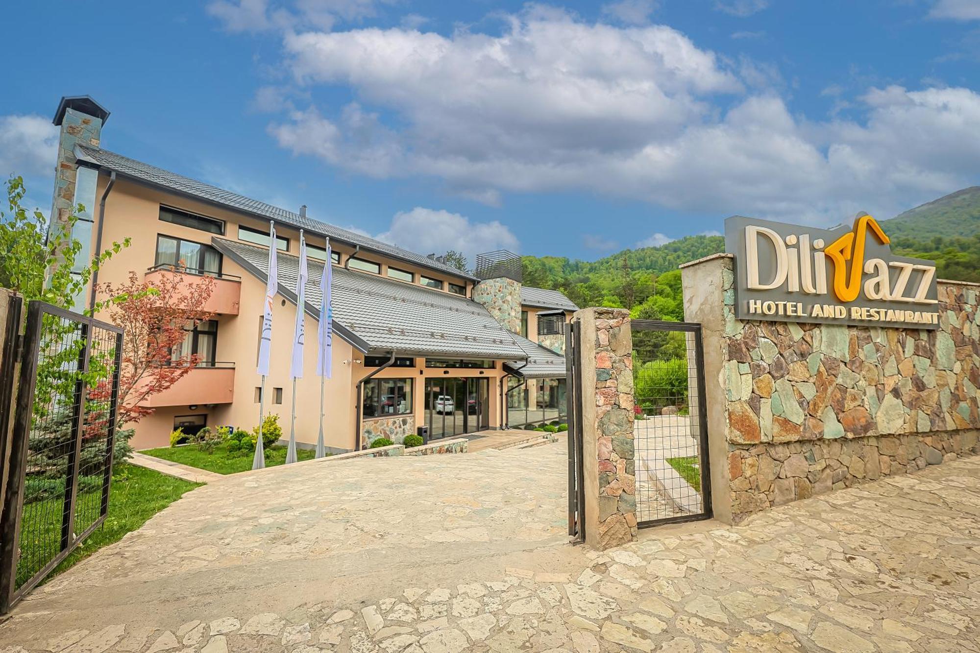 Dilijazz Hotel & Restaurant Dilijan Bagian luar foto